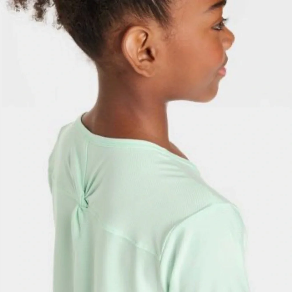 Girls' Studio T-Shirt - All in Motion